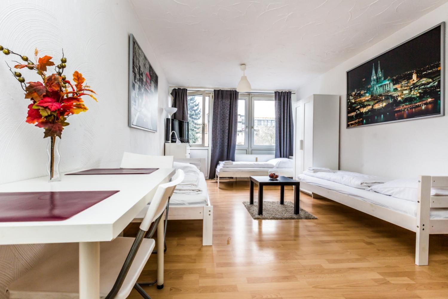 Budget Friendly Apartments Köln Exterior foto